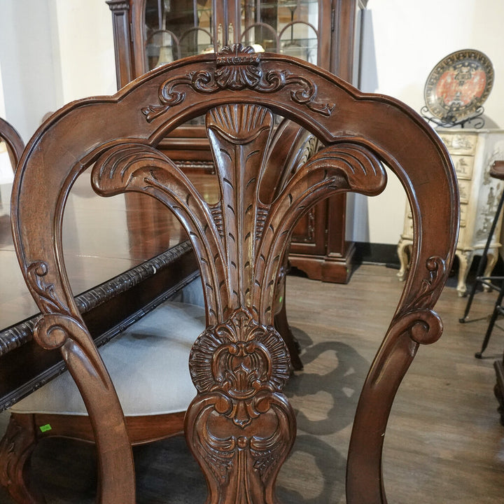 Grand Savannah Dining Table with 6 Chairs