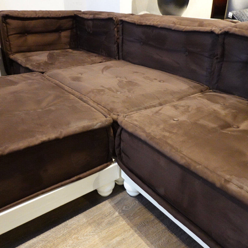 Orig Price $2000 - 4 Piece Modular Sectional