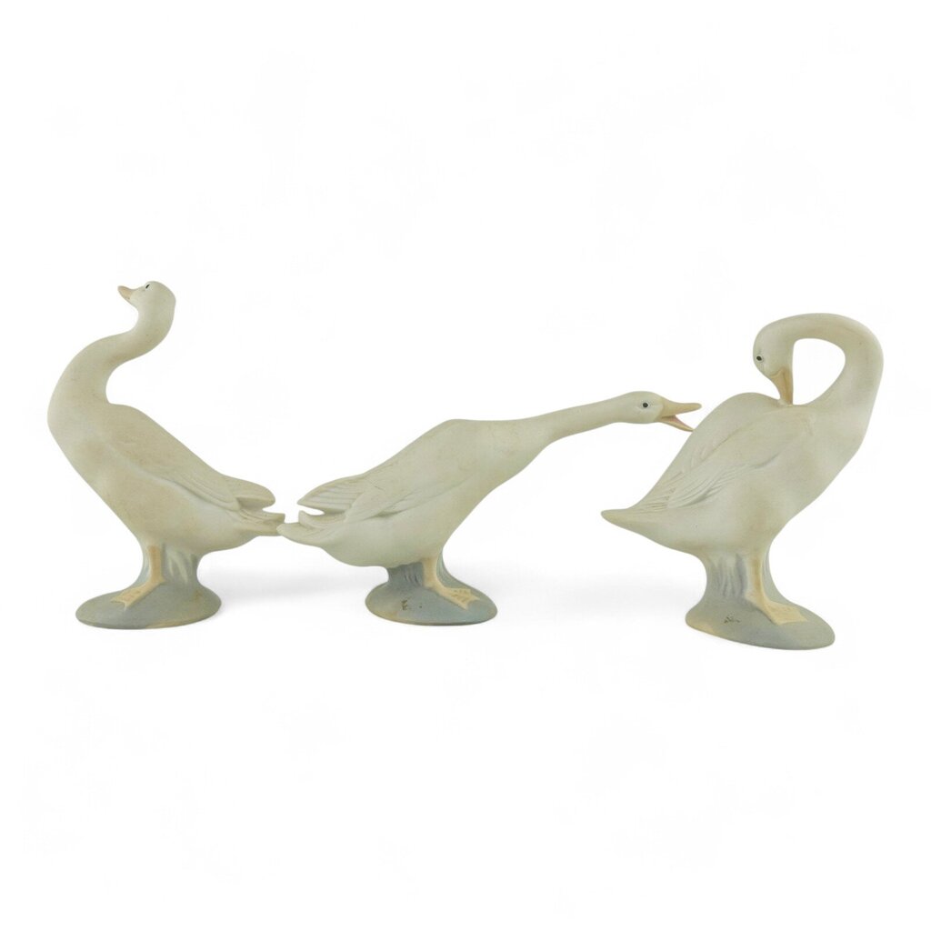 3 Piece Set - Preening Goose, Goose, Hissing Goose 4553, 4552, 4551 - Matte