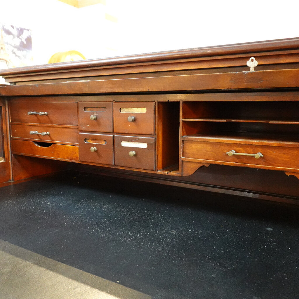 Andrews Chicago Antique 1910 Roll Top Desk