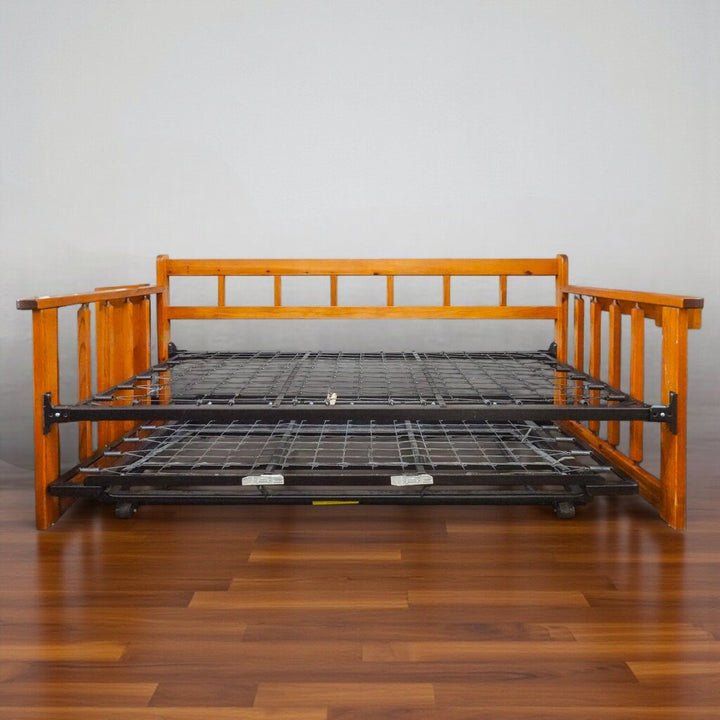 Daybed with Trundle