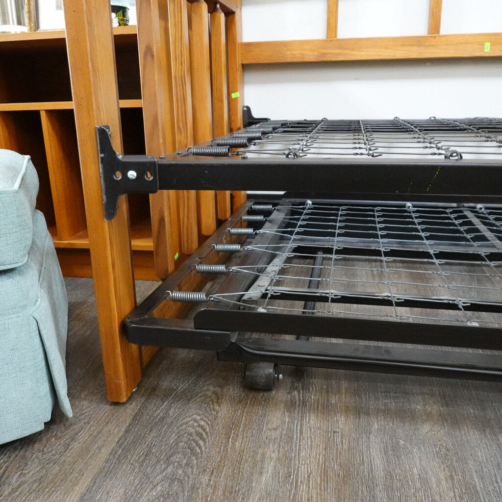 Daybed with Trundle
