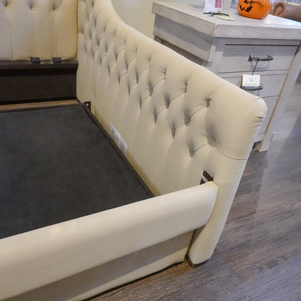 Orig Price $2548 - Tufted Daybed with Trundle