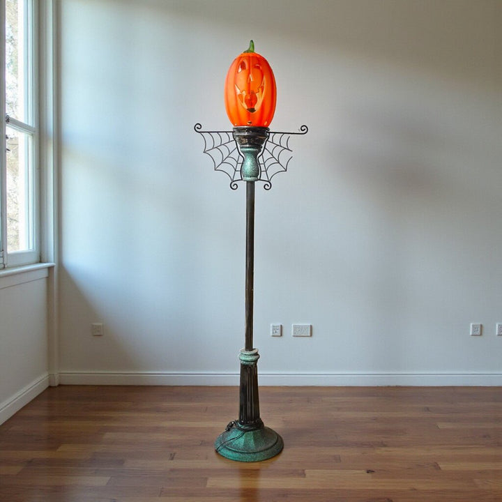 Pumpkin Lamp Post