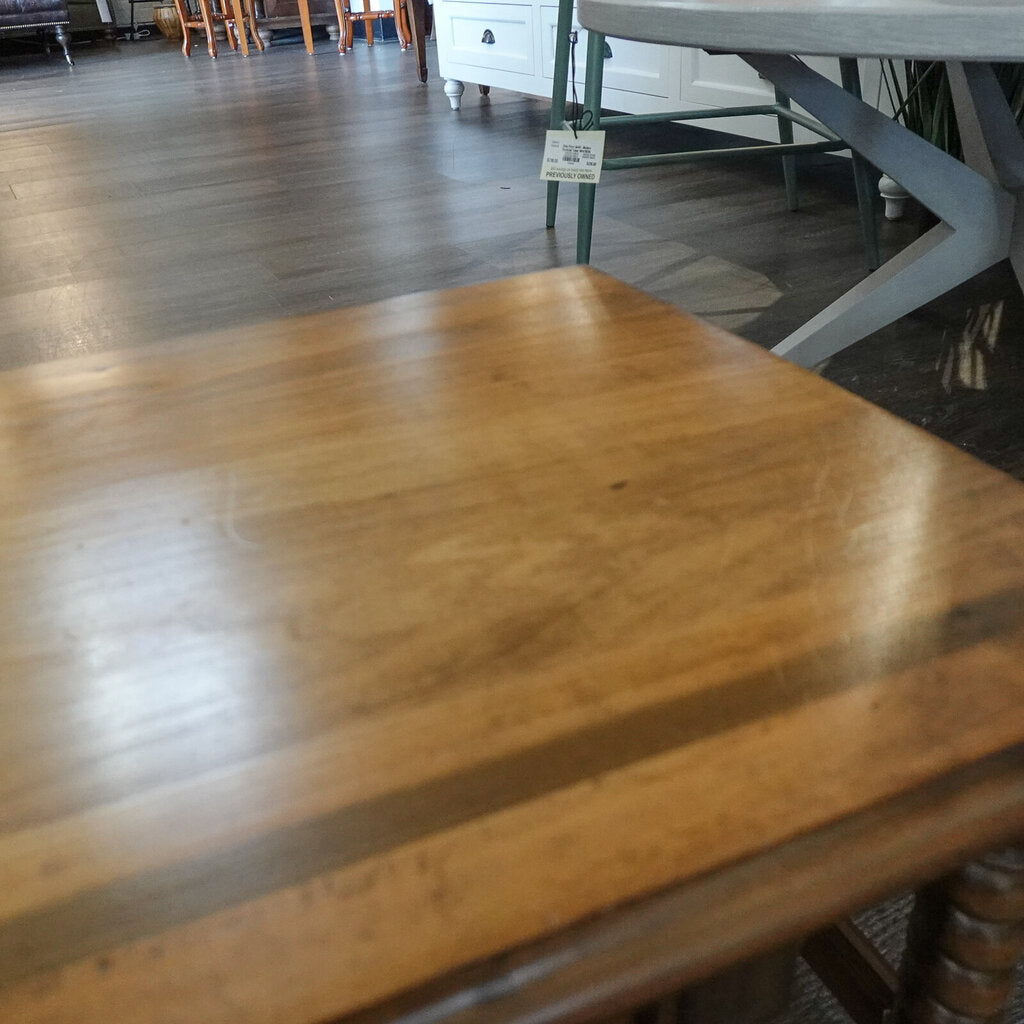 Vintage Dual Spindle Leg Object Table