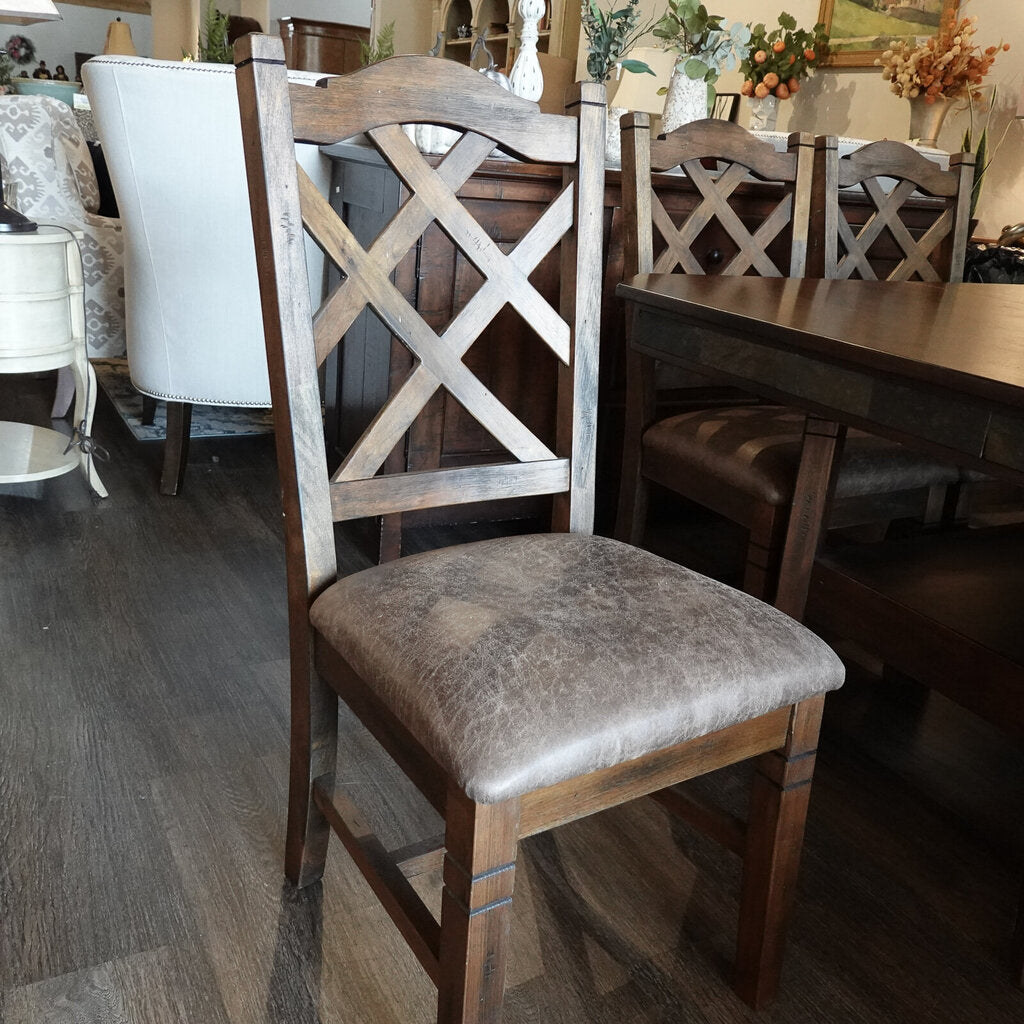 Orig Price $1640 - Dining Table with Butterfly Leaves and 6 Chairs