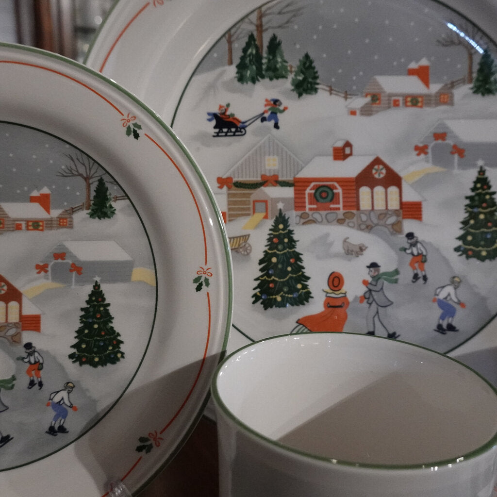 Dish Set - Silent Night