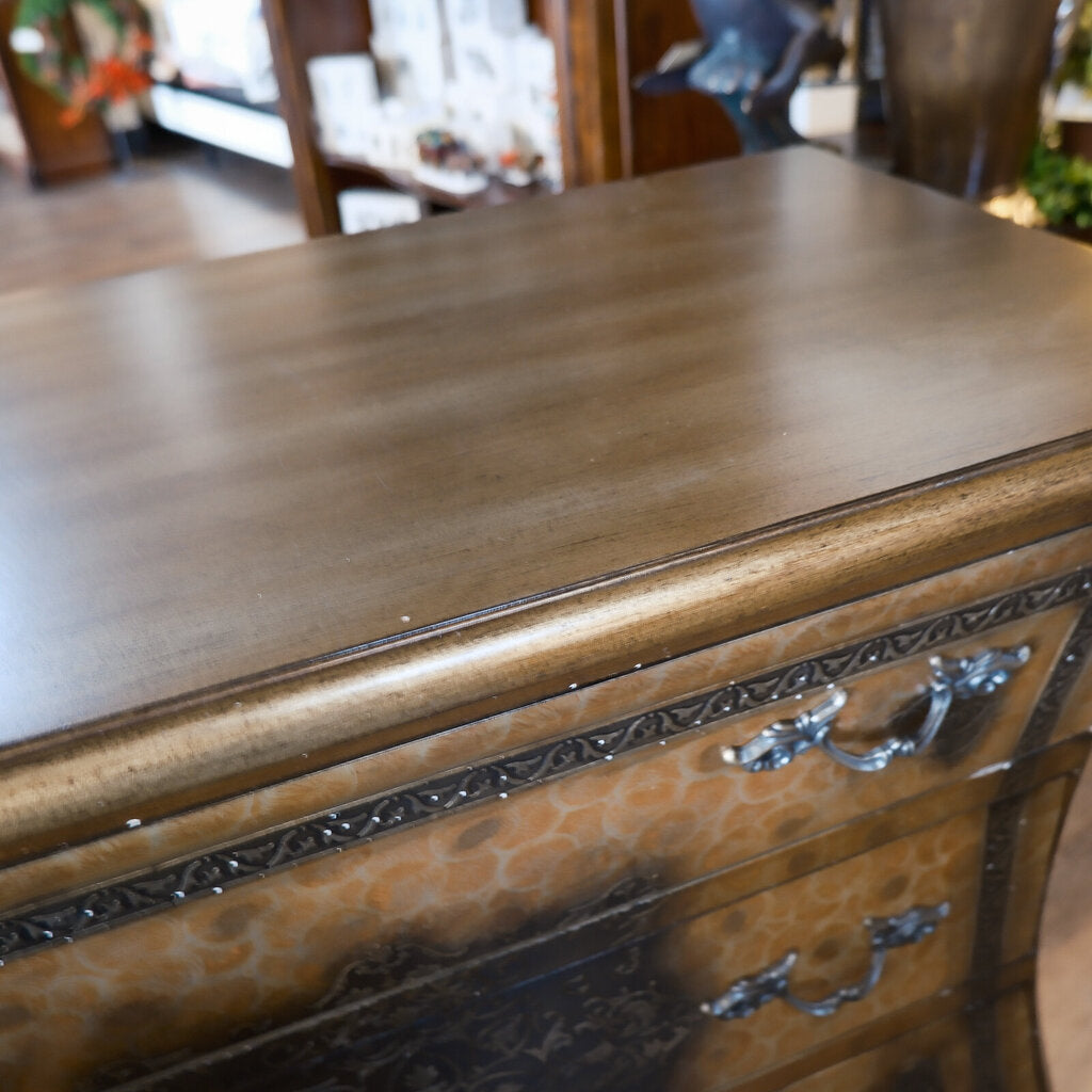 Orig Price $899 - Luxe 4 Drawer Chest