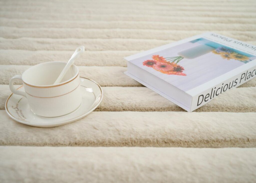 (BRAND NEW) Madrid Collection Area Rug MD03