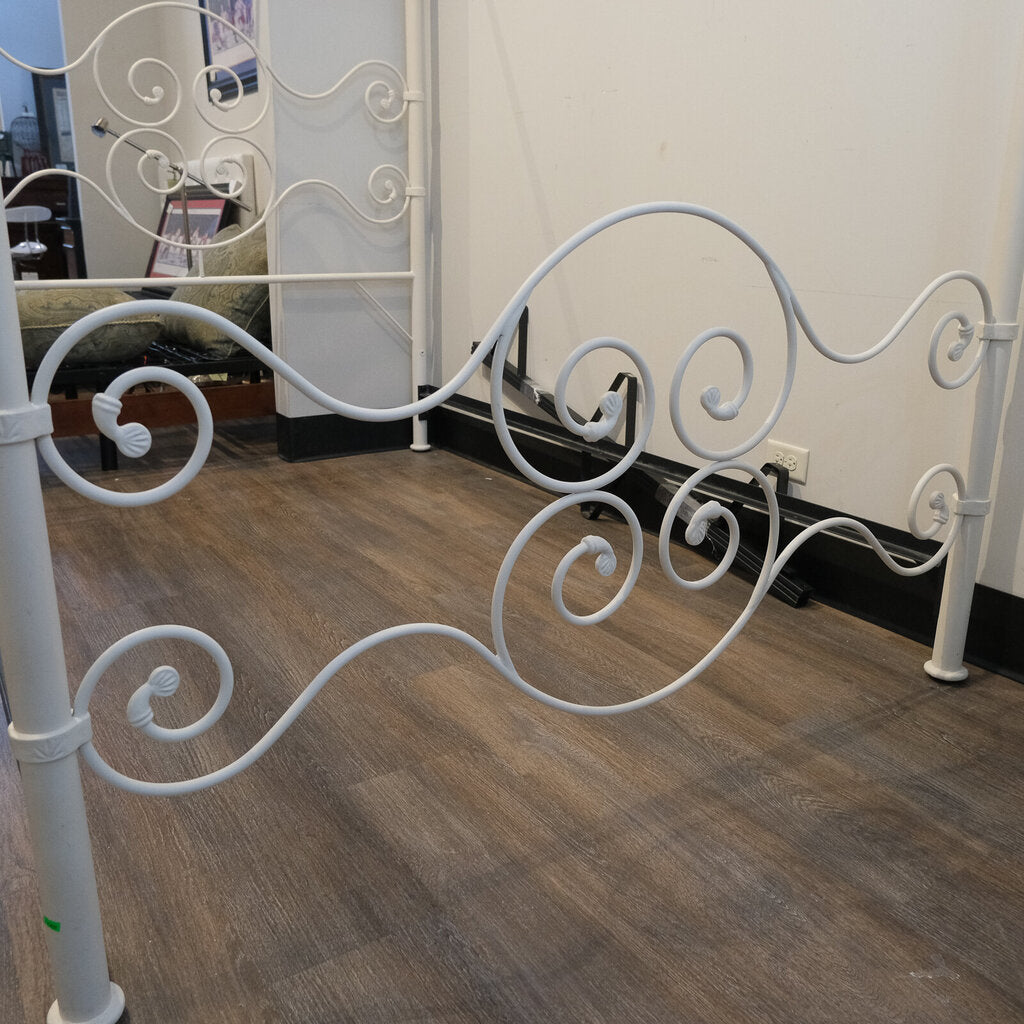 Canopy Bed - Acosta's Home