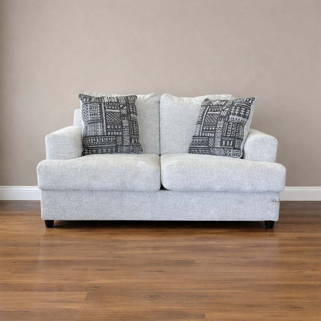 Orig Price $514 - Loveseat w/ Accent Pillows - Acosta's Home