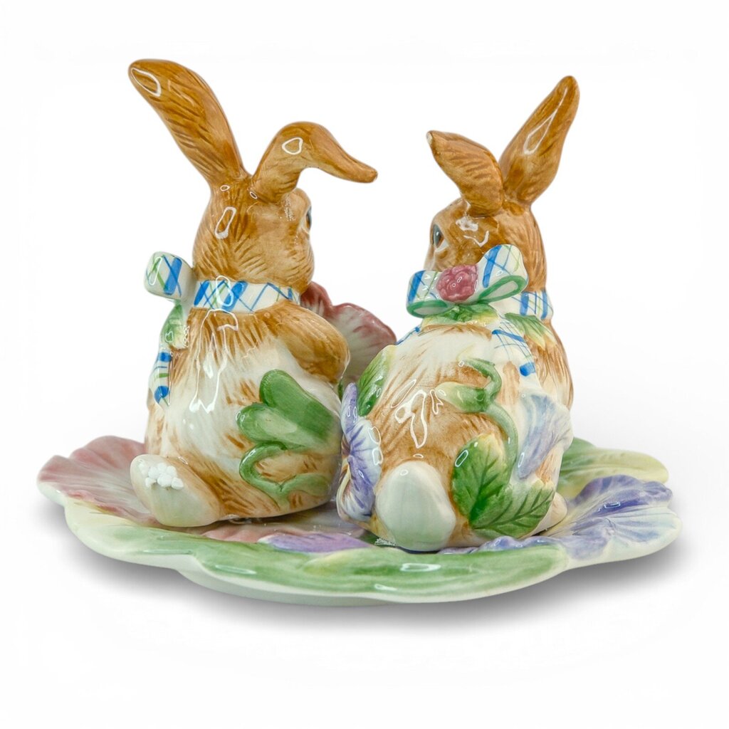 Salt & Pepper Bunnies on Tray - Box - Acosta's Home