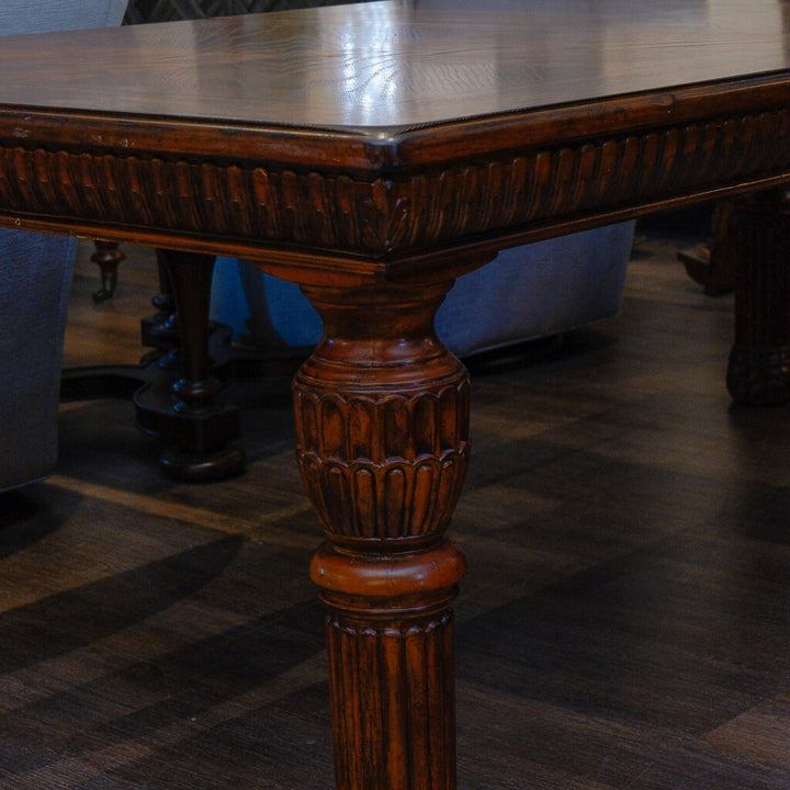Victorian-style Dining Table
