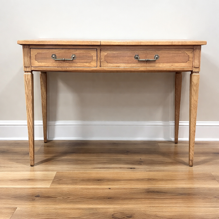 Vanity w/ Mirror Inside