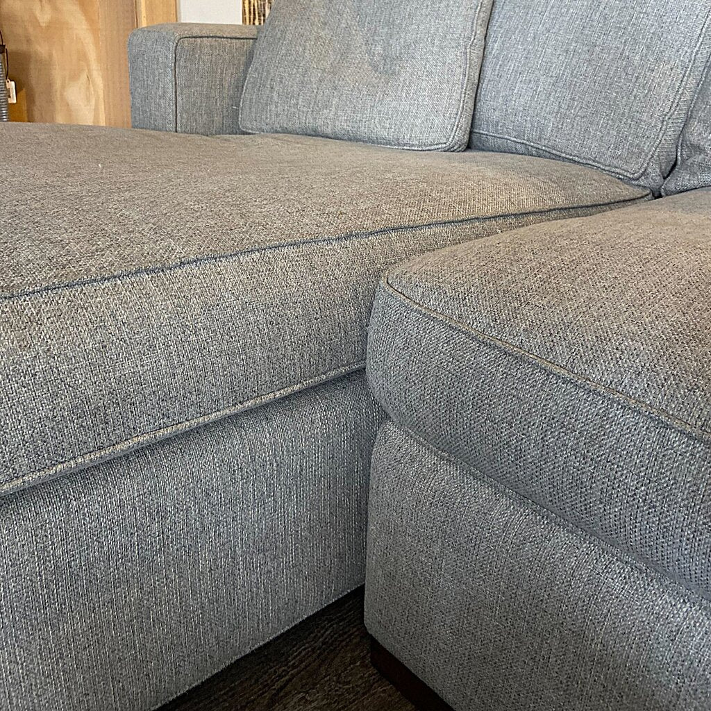 Modern 3 Piece Sectional w/ 3 Accent Pillows