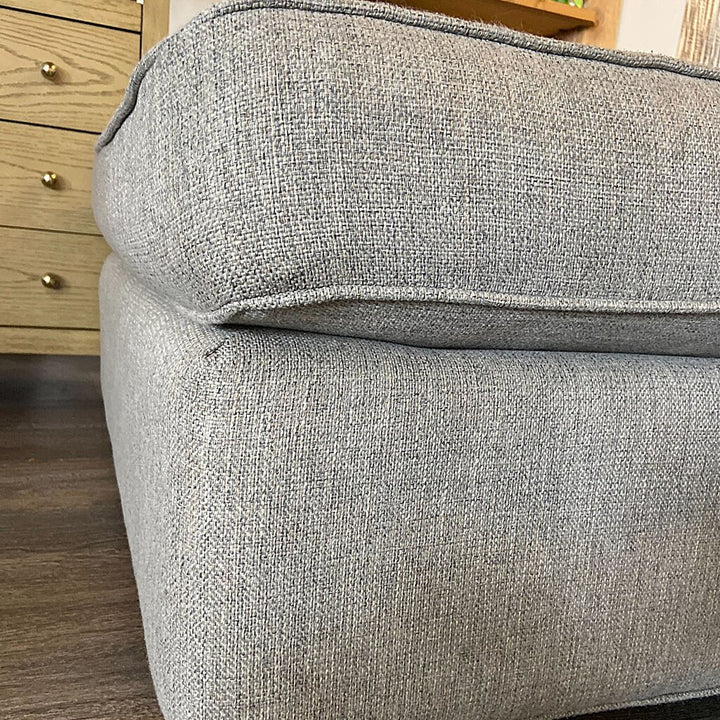Modern 3 Piece Sectional w/ 3 Accent Pillows