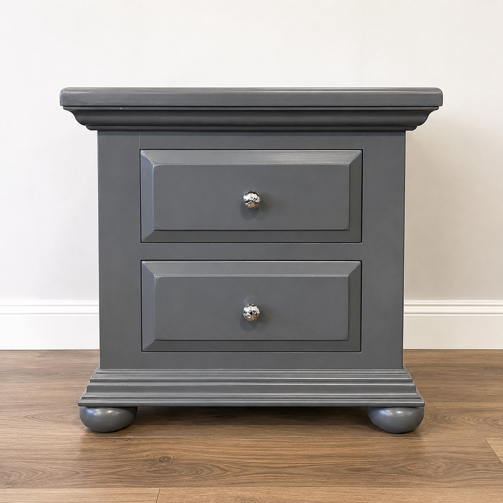 Nightstand w/ 2 Drawers