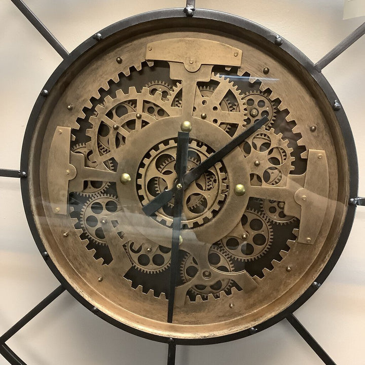 Moving Gear Clock