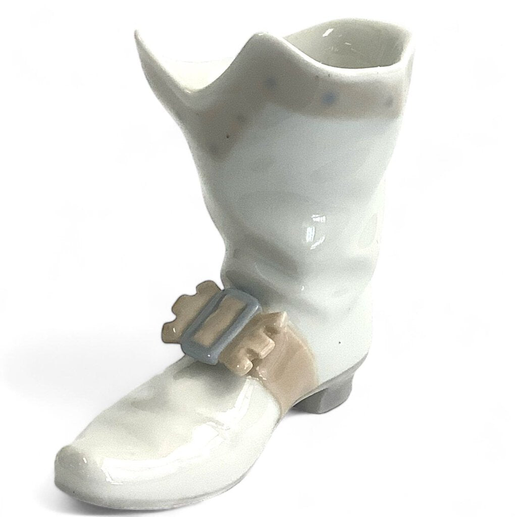 Medieval Muskateer Boot Porcelain Figurine #14