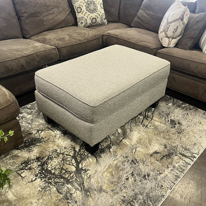 (BRAND NEW) Ottoman