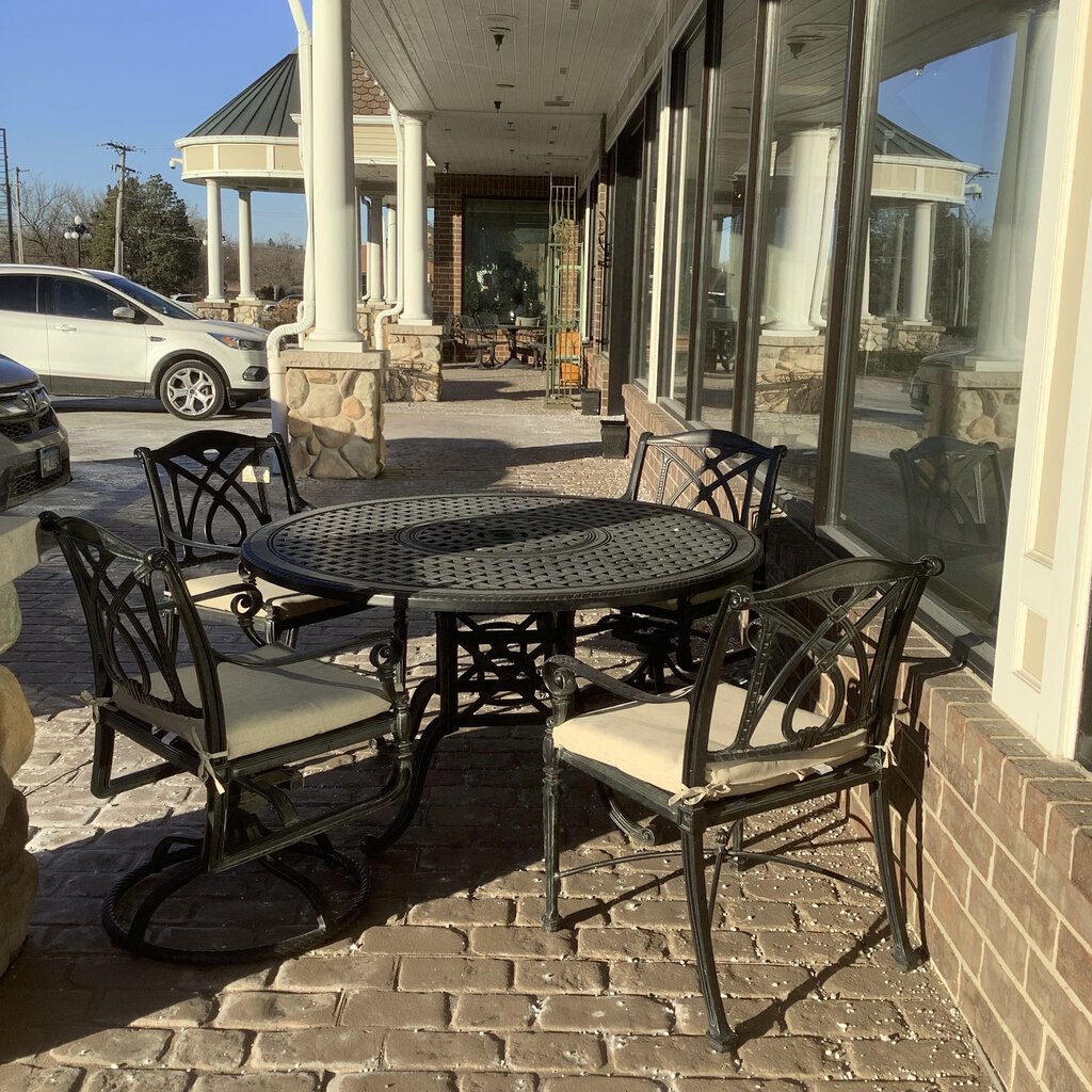 Orig Price $2199 - Patio Set w/ 4 Chairs