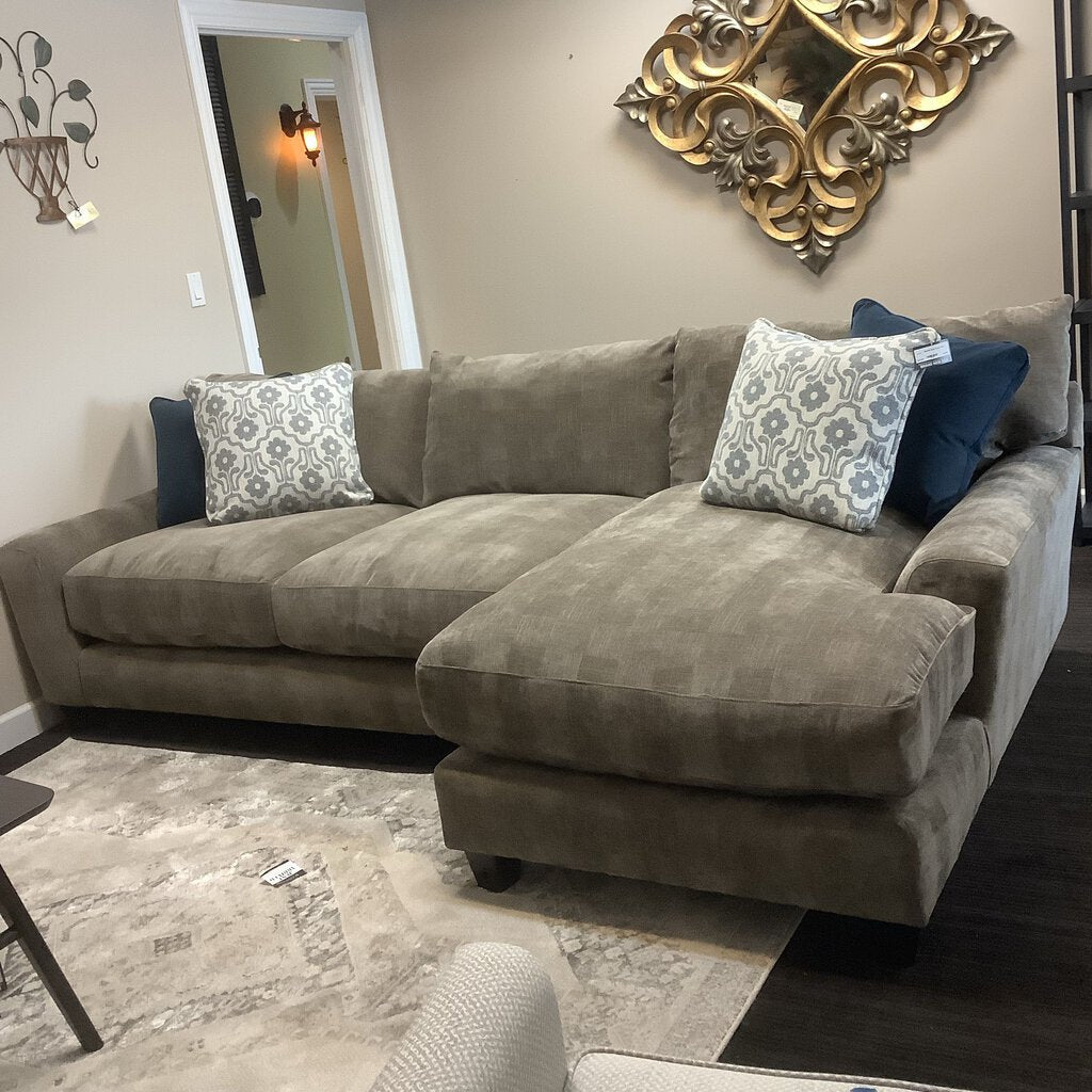 (BRAND NEW) Performance Fabric Sofa w/ Chaise