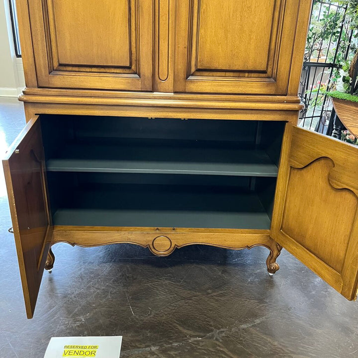 Armoire