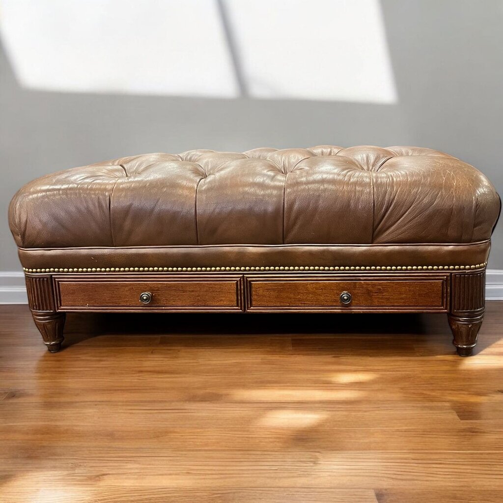 Tufted Ottoman w/ Storage