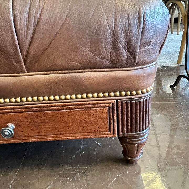 Tufted Ottoman w/ Storage