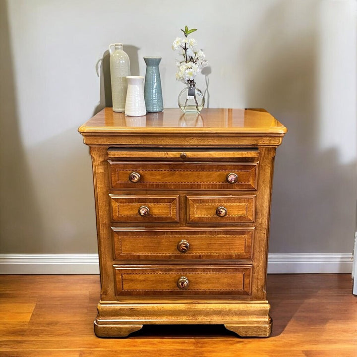 5 Drawer Night Stand w/ Pull Out