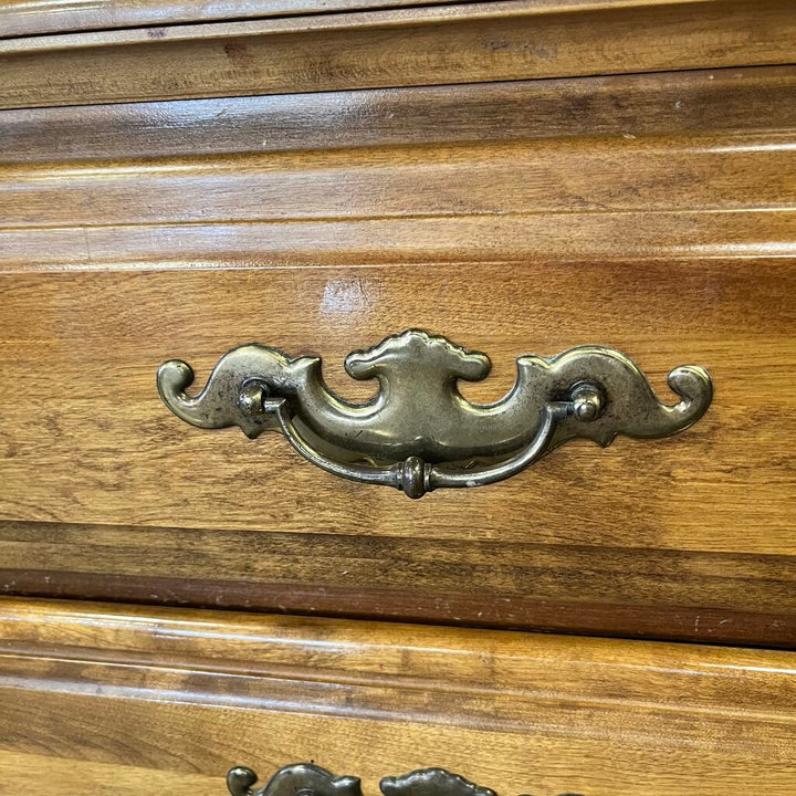 Orig Price $1200 - Dresser w/ Mirror