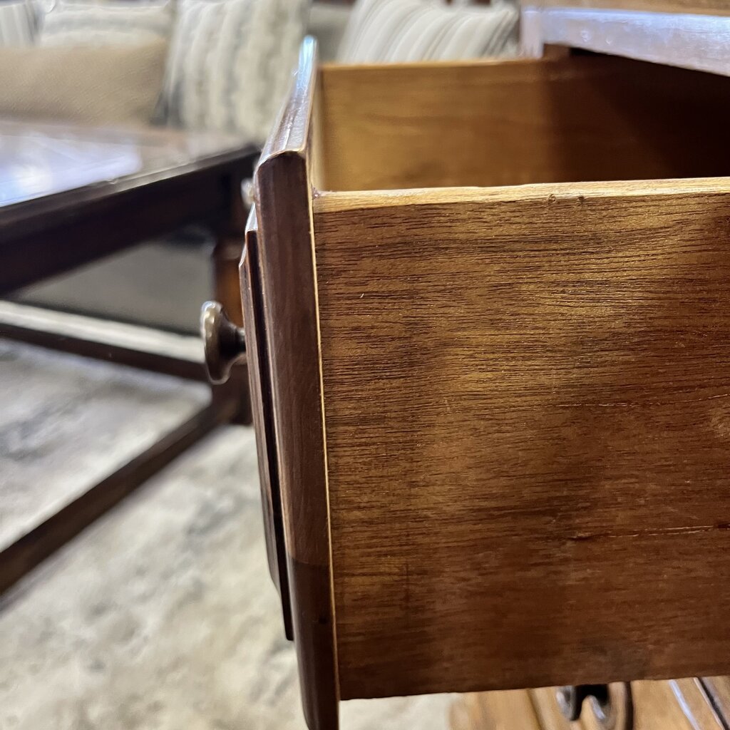 Orig Price $1200 - Dresser w/ Mirror