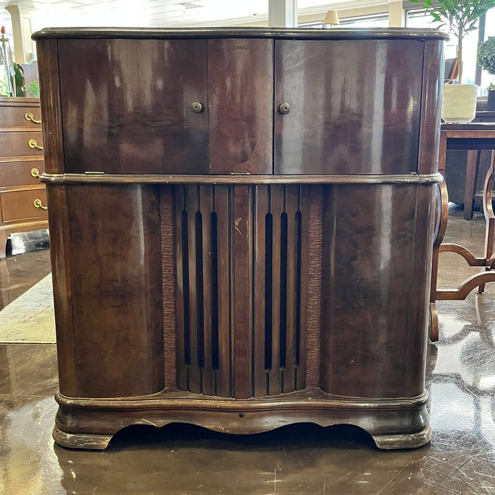Vintage Radio/ Phonograph