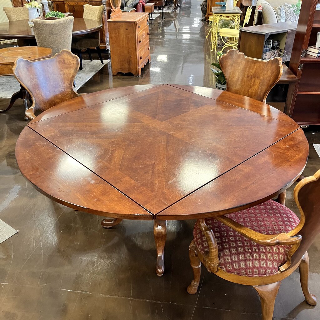 Orig Price $15000 - Drop leaf Table w/ 4 Chairs