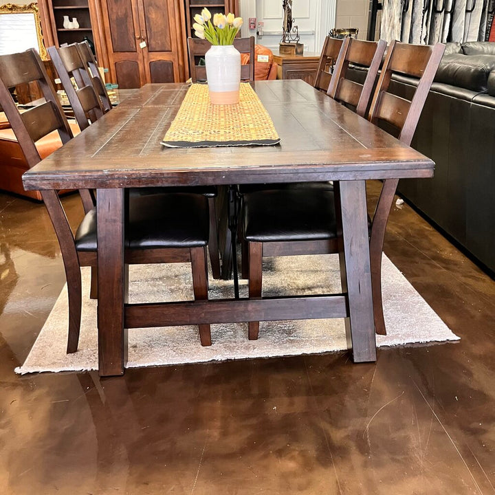 Dining Table w/ 8 Chairs