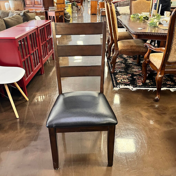 Dining Table w/ 8 Chairs