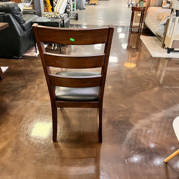 Dining Table w/ 8 Chairs