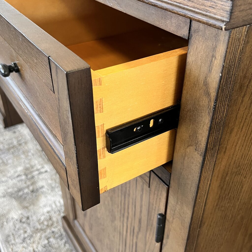 Desk w/ File Drawers