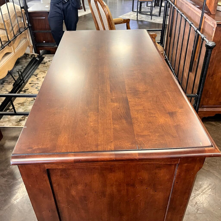 Orig Price $2127 - Chest of Drawers w/ 5 Drawers
