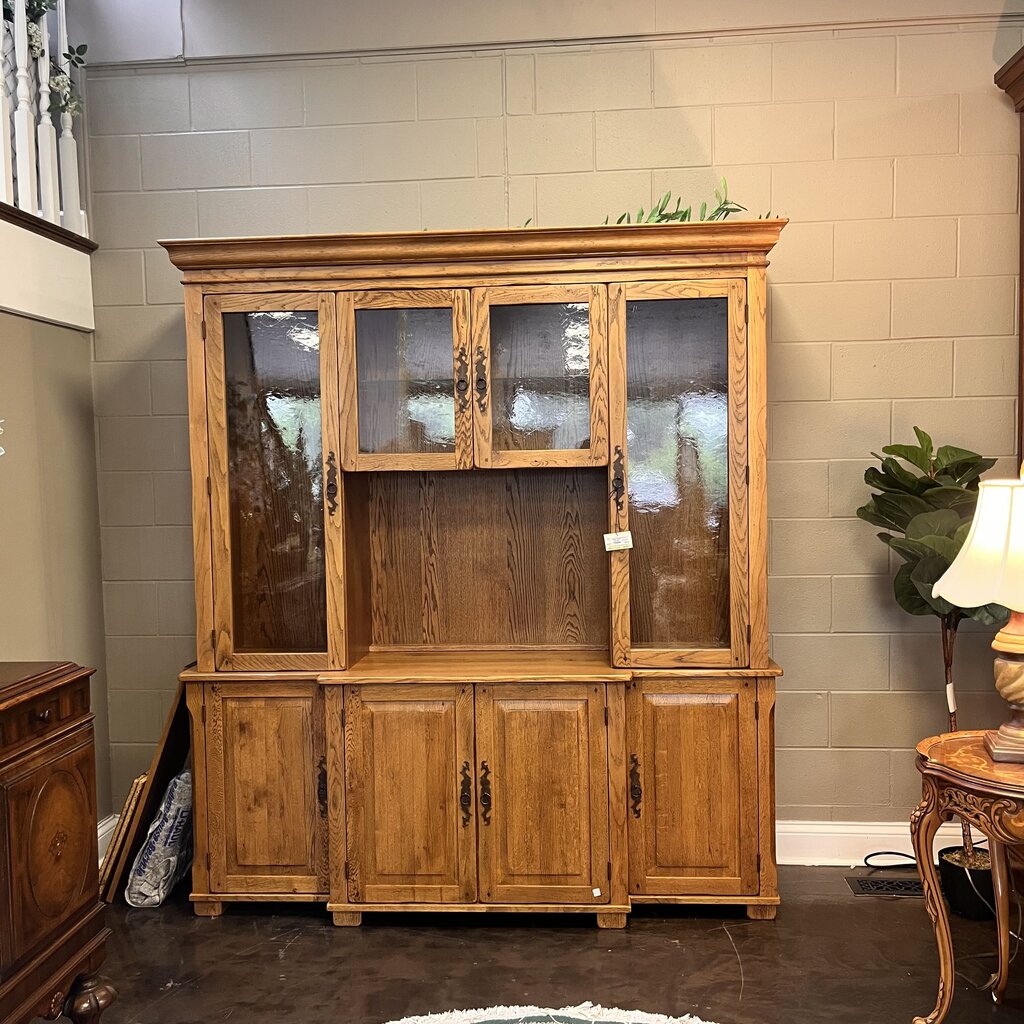 Hutch w/ Storage