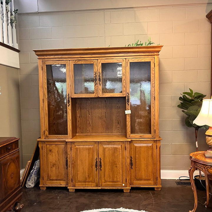 Hutch w/ Storage