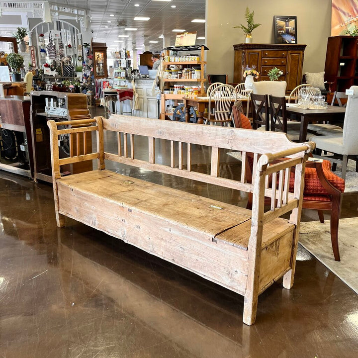 Settler's Bench w/ Storage