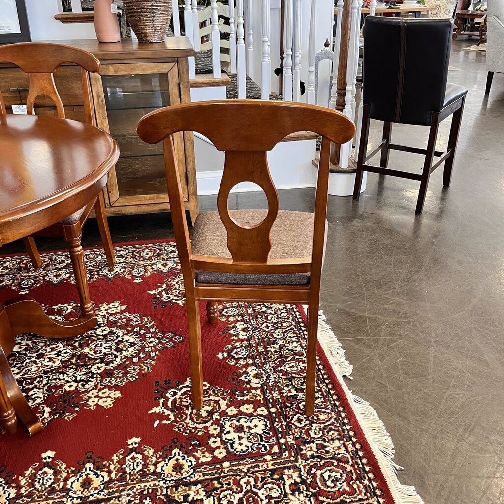 Dining Table w/ 4 Chairs & Leaf
