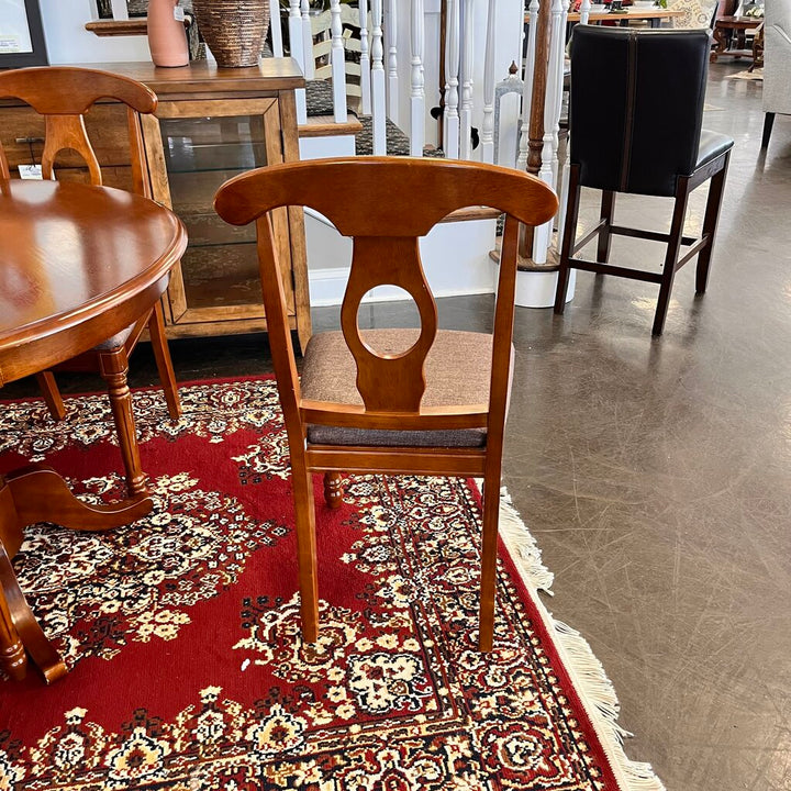 Dining Table w/ 4 Chairs & Leaf