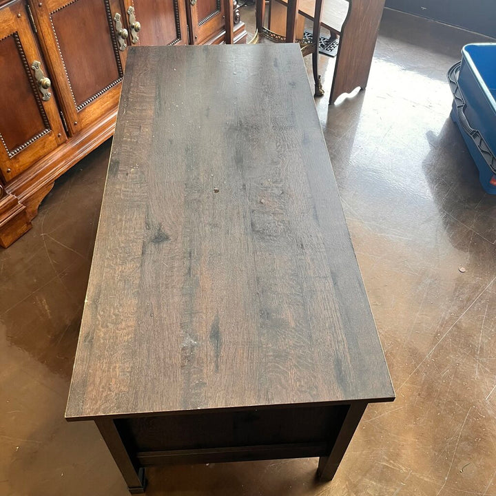 Cocktail Table w/ Lift Top