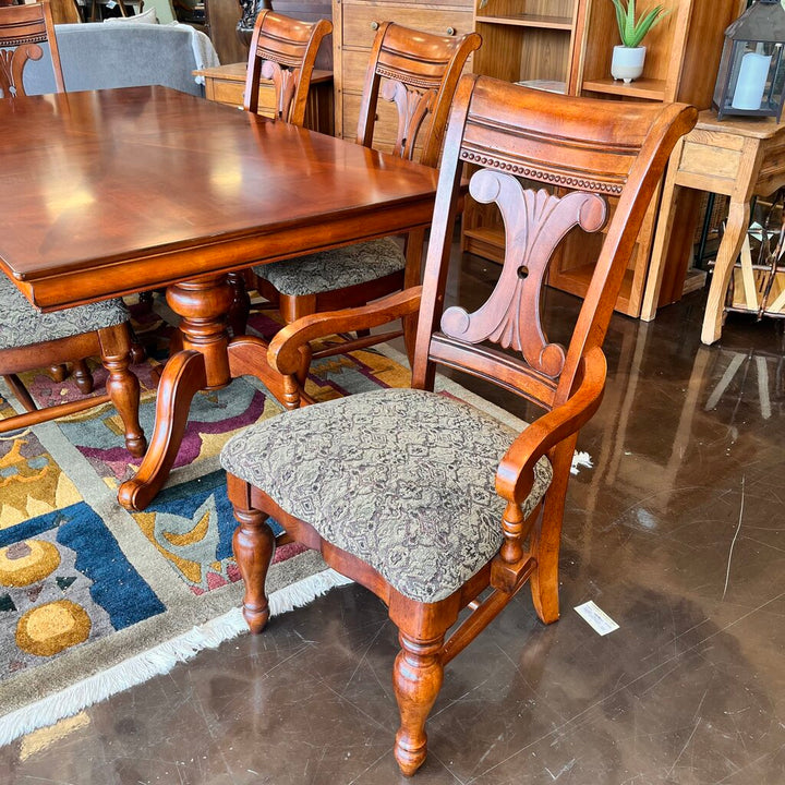 Dining Table w/ 6 Chairs, Leaf, & Pad