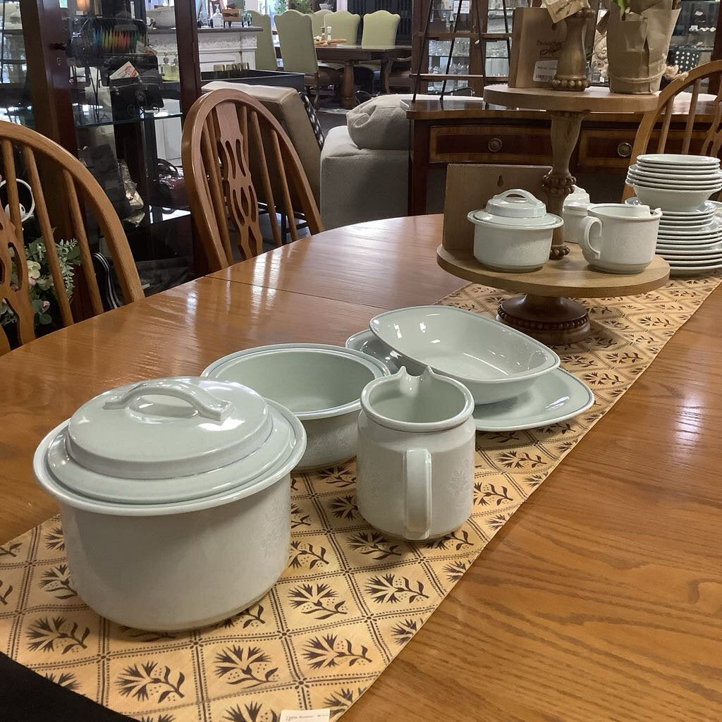 "Frost Flower" China Set Service for 9 + Extras!