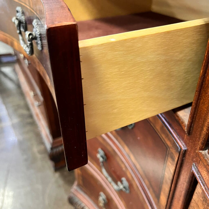 Dresser w/ Mirror