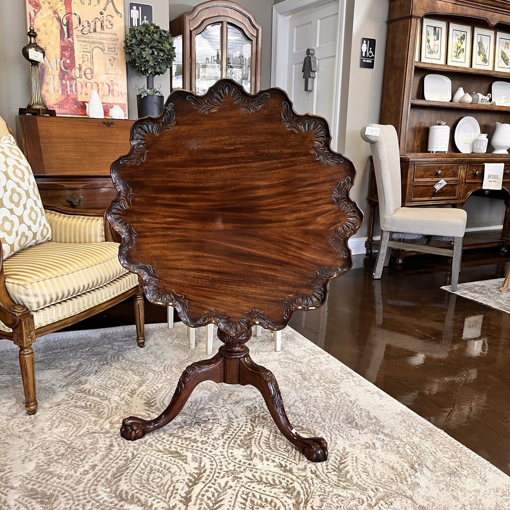 Pie Crust Flip Table