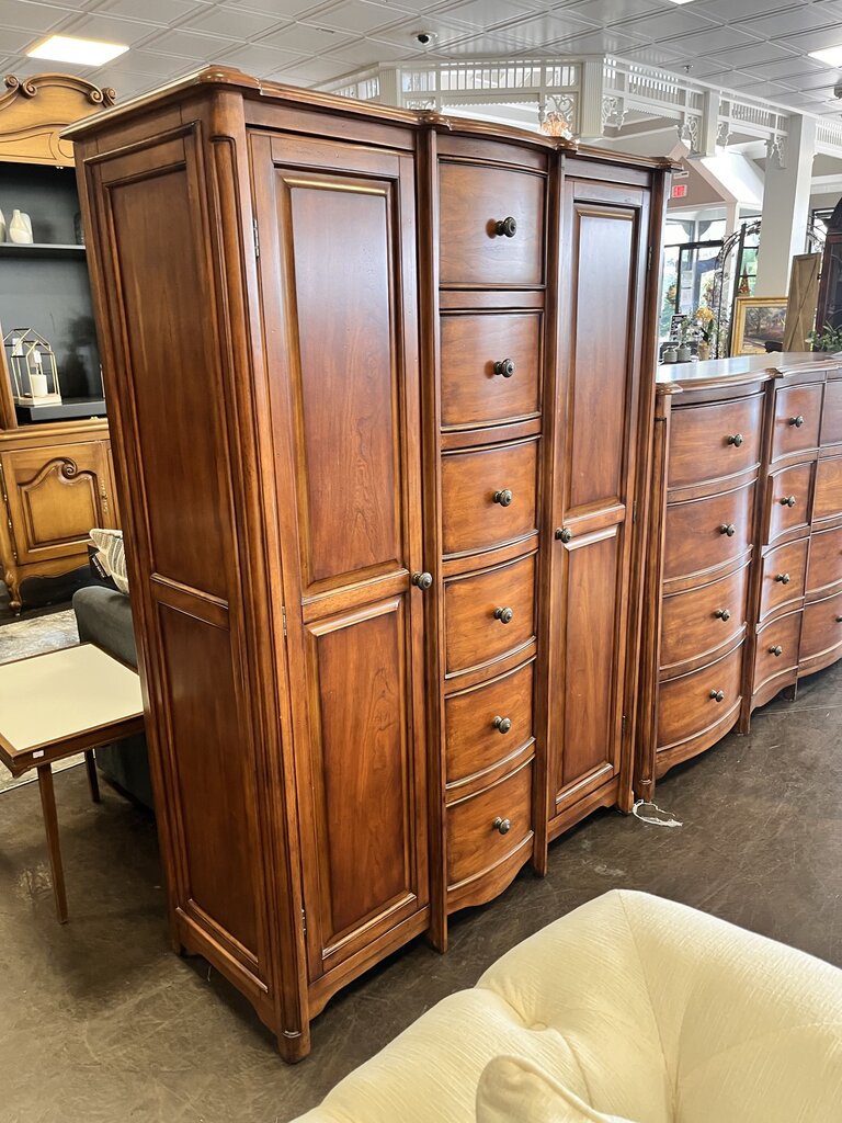Armoire